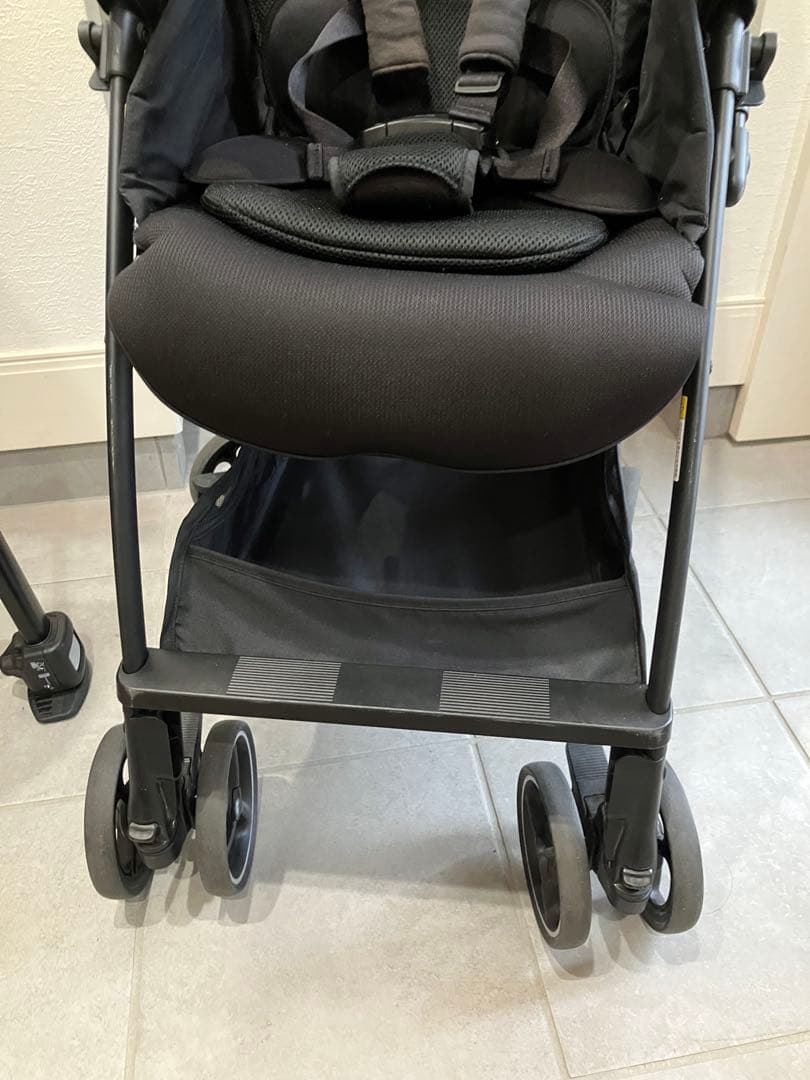 専用ページApricaベビーカーラクーナクッションフリープラススモーキーグリーン