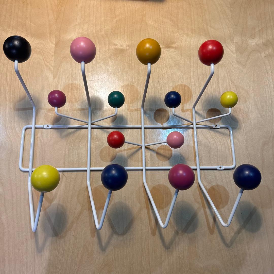 イームズ　ハングイットオール