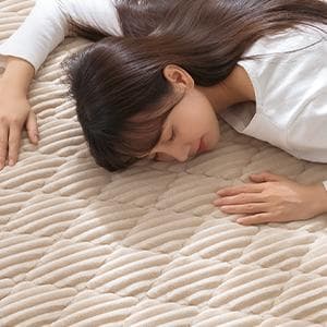 新品未開封 モダンデコ 185×185 超極厚ラグ5cm 高反発 フランネル