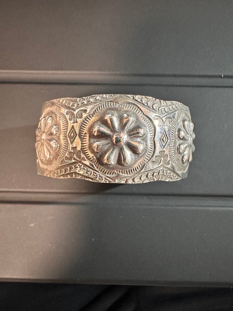 【J刻印】NAVAJO シルバー スタンプワーク バングル ブレスレット