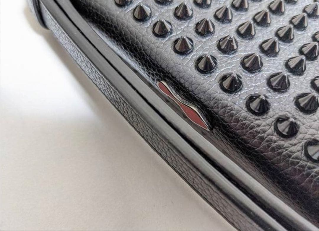 Christian Louboutin クリスチャンルブタン パネトーネ