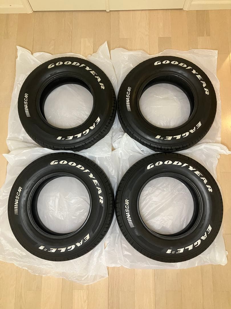 ハイエース　195/80R15 GOODYEAR EAGLE 1専用②