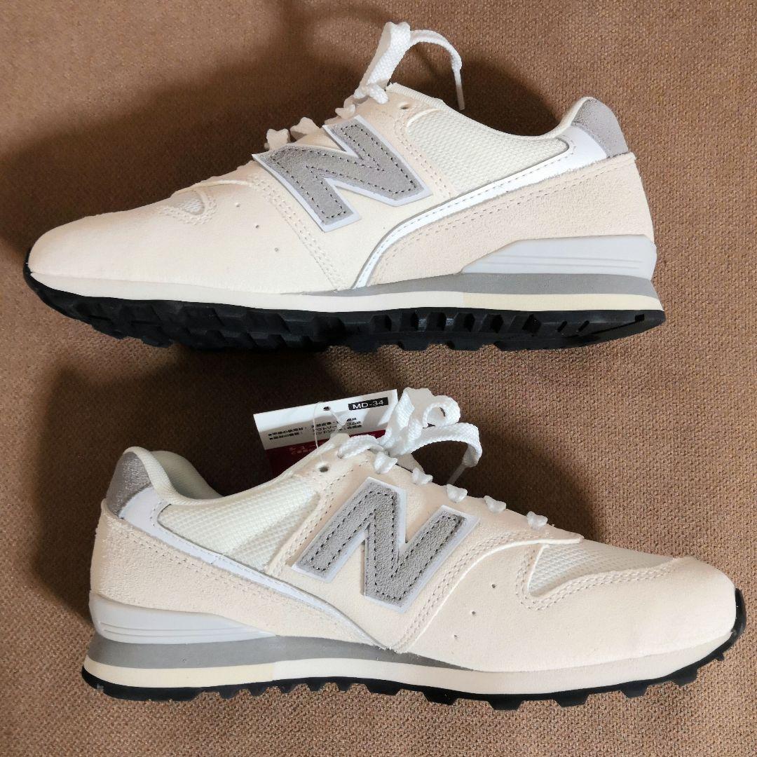 【未使用タグ付】人気✨ニューバランス WL996SJ2 ライトベージュ 23cm
