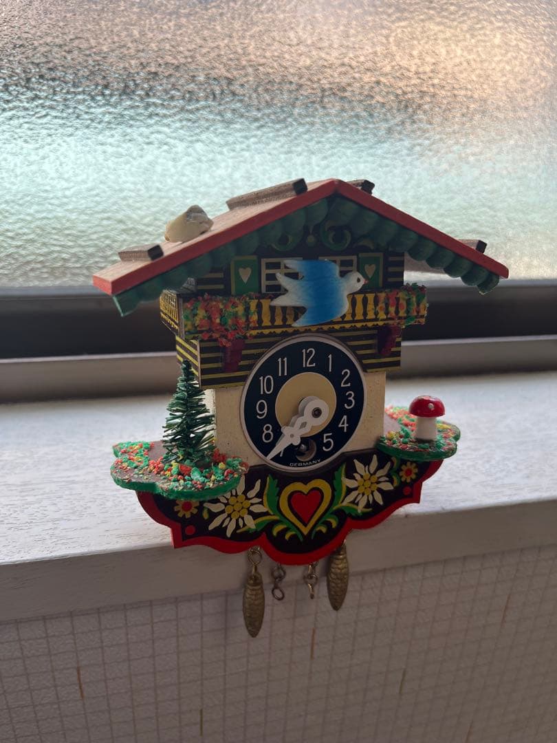 【西ドイツ/エングストラー社製】森の時計　ゼンマイ巻　ミニチュア鳩時計　掛け時計