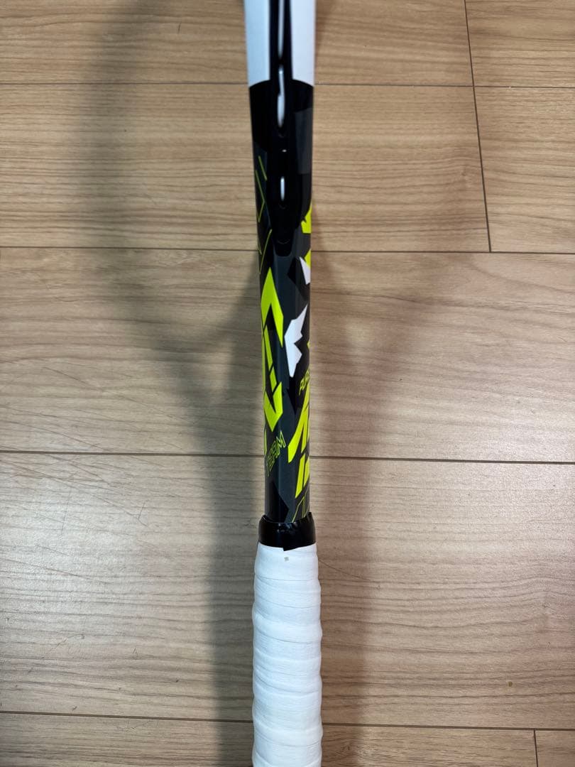 ピュアアエロ　チーム　babolat 2022年モデル　G2