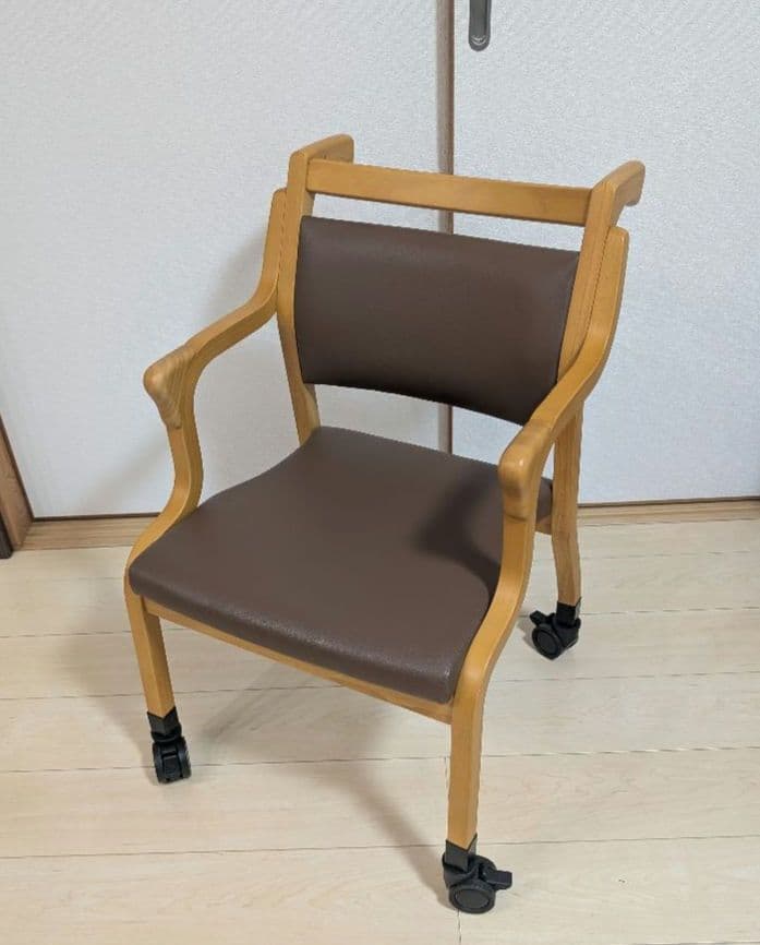 美品　貞苅椅子製作所　介護チェア　Care-118-AC キャスター付
