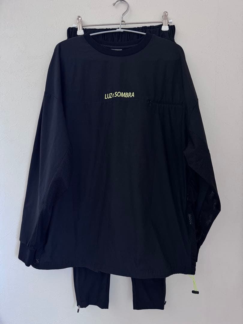 LUZeSOMBRA上下セットNavigatorsプルオーバー、スリムパンツ