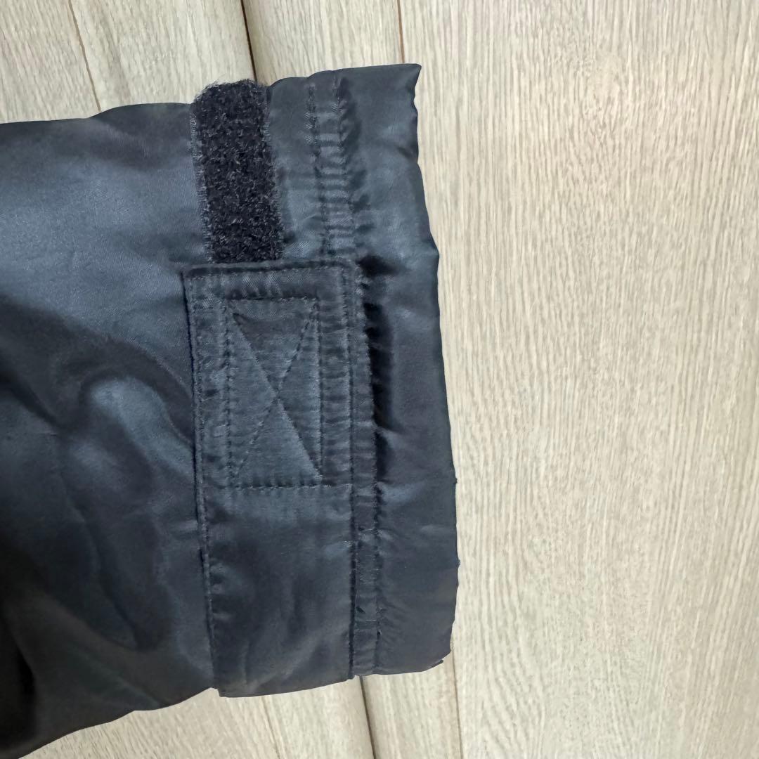 ミズノ ベンチコート Mサイズ/ブラック/ダウンコート/刺繍ロゴ