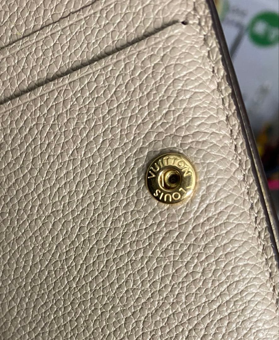 Louis Vuitton 二つ折り財布 ベージュ