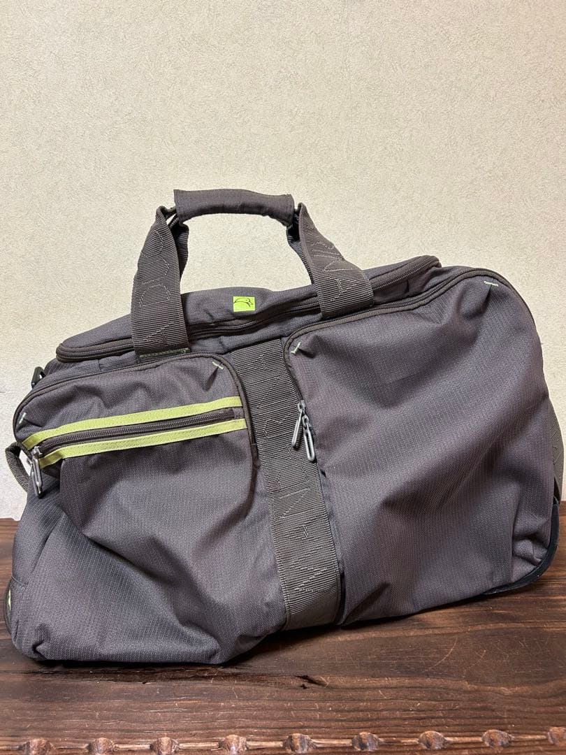 マンダリナダック　3way キャリーバッグ　ボストンバッグ　ショルダーバッグ