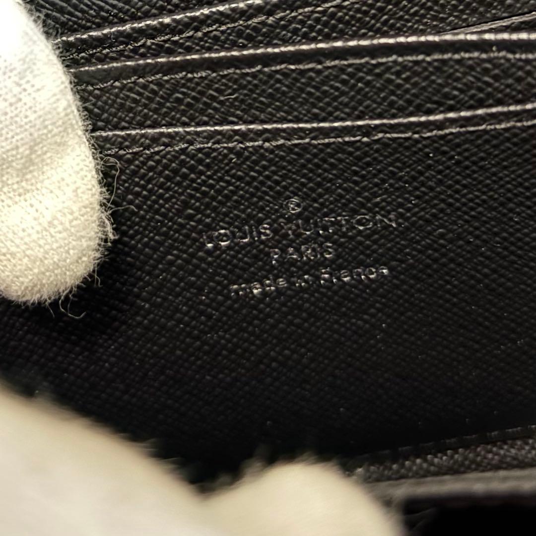 美品　ルイヴィトン　ジッピーパース　エピ　ブラック