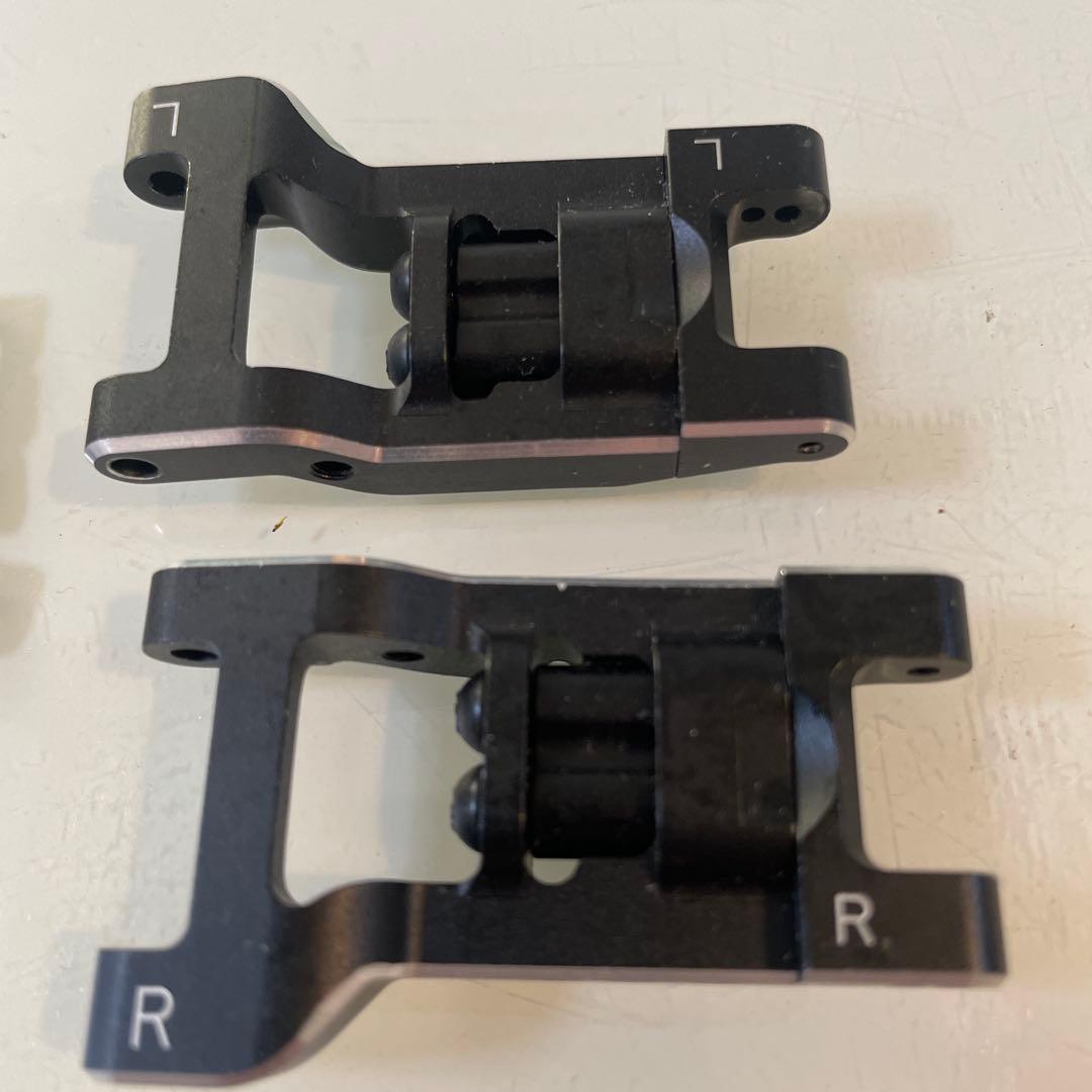 ヨコモ足回りセット　アジャスタブルアームとブラスリヤキャリア