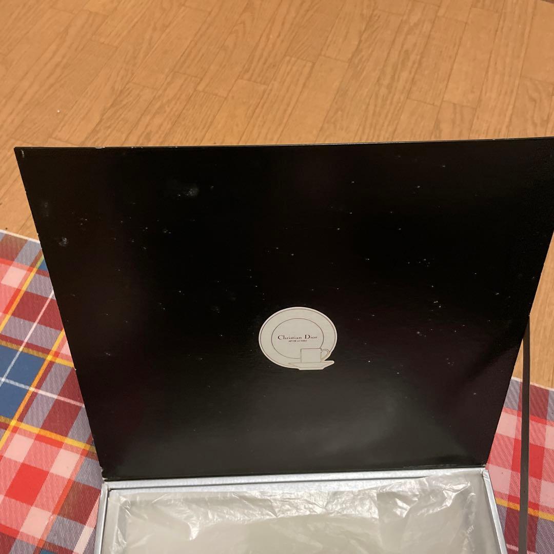 クリスチャンディオール ミリラフォーレ カップソーサーセット&大皿2枚　新品