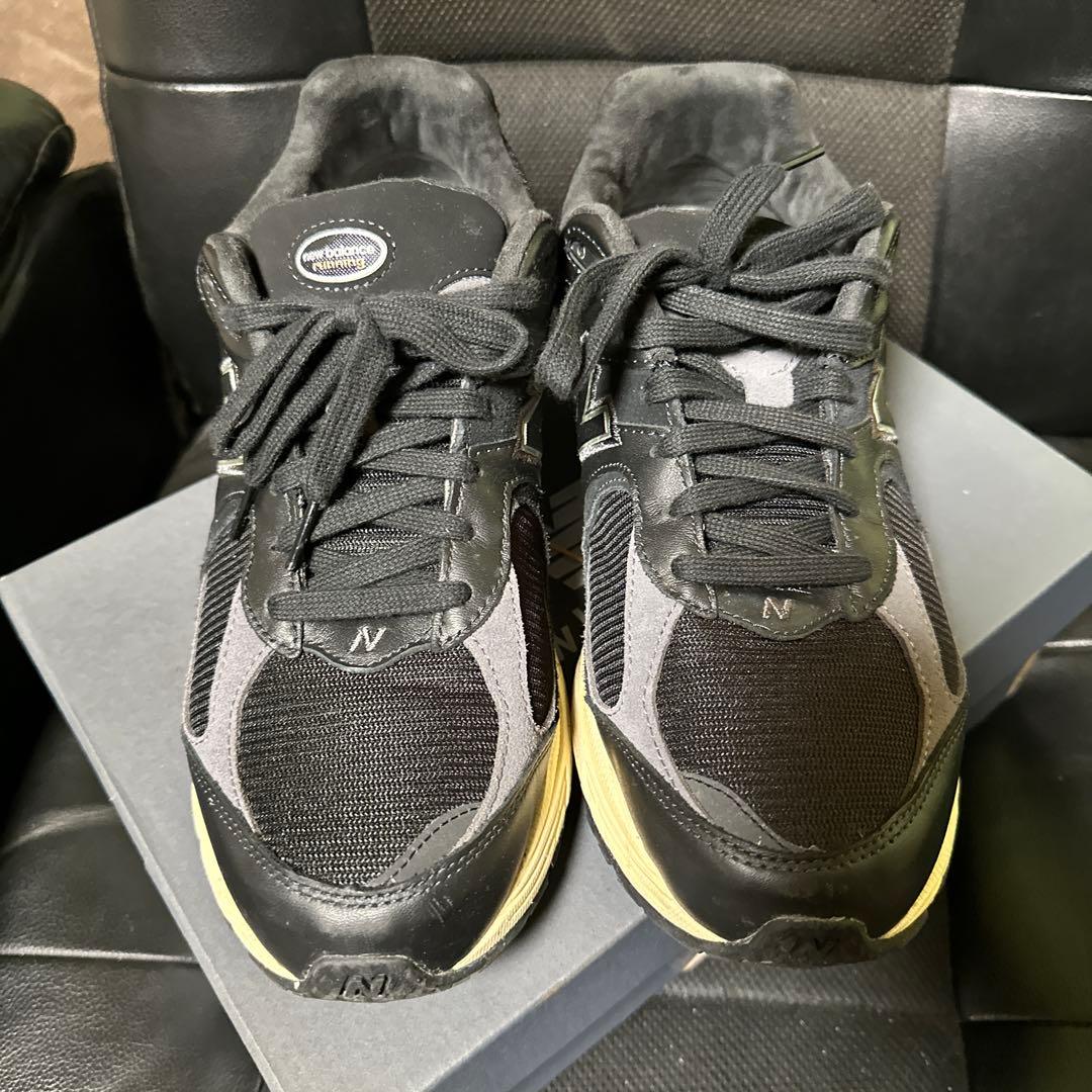 New Balance M2002Rブラック スニーカー