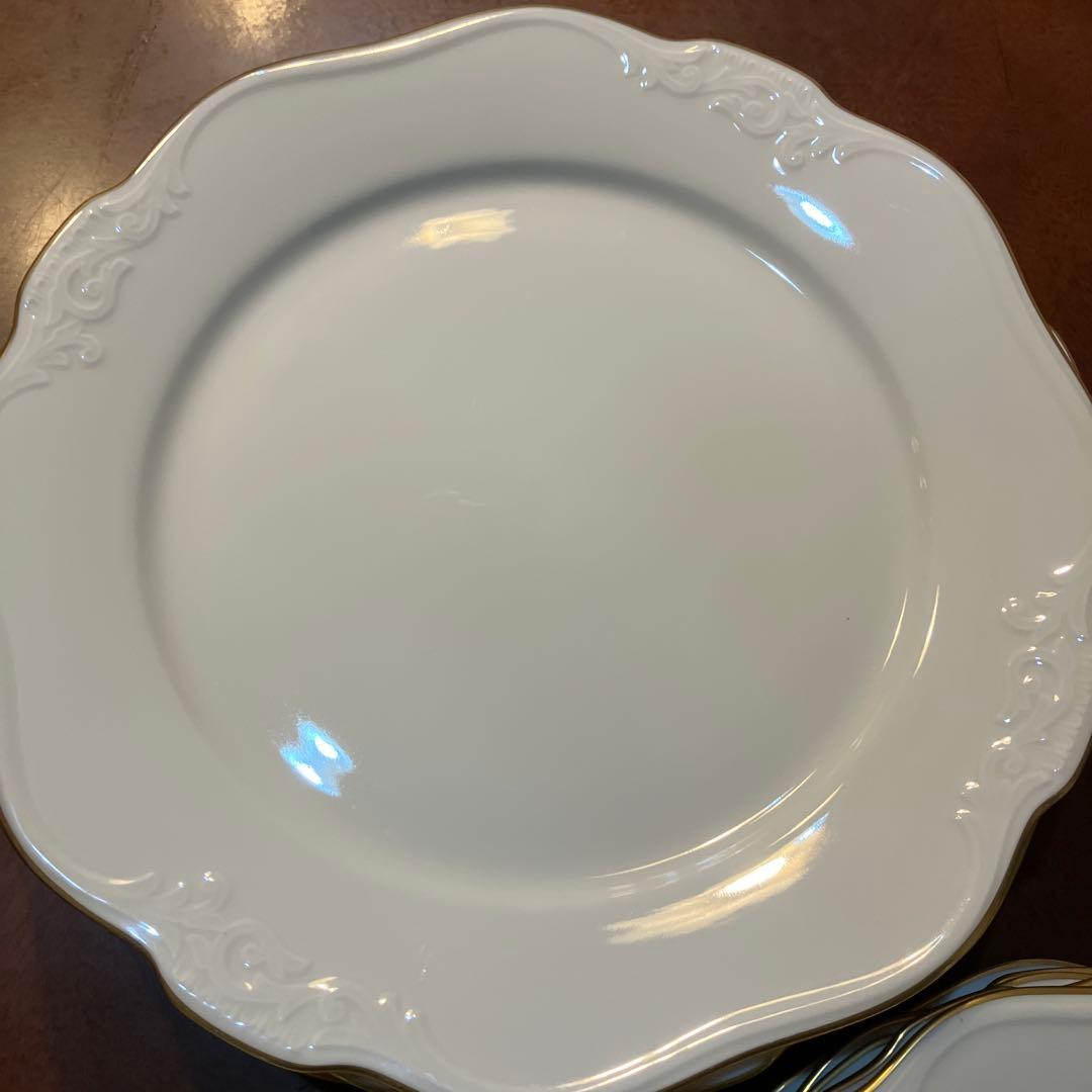 大大特価Noritake コンテンポラリー金縁大皿中皿小皿5枚セット