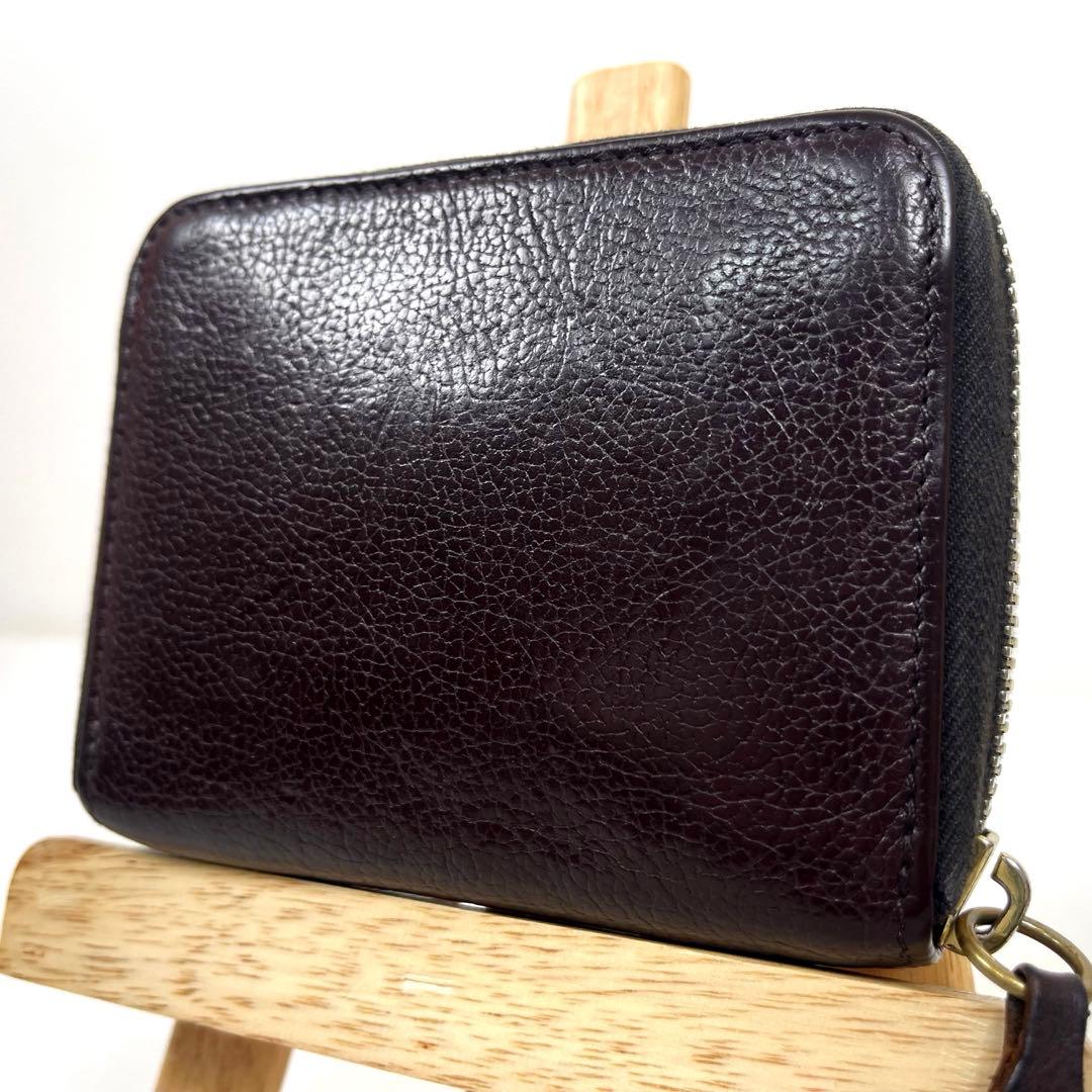 イルビゾンテ　二つ折り財布　ラウンドファスナー　コンパクトウォレット　本革　ロゴ