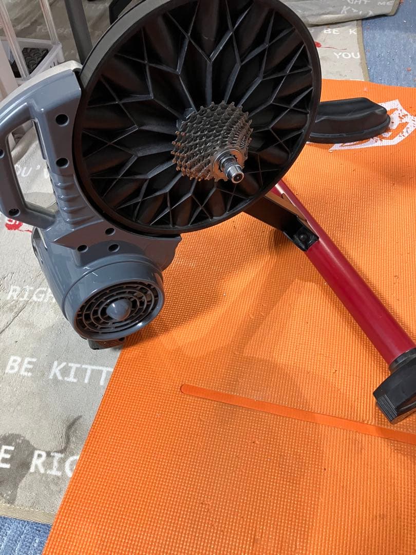 固定ローラー VORANO