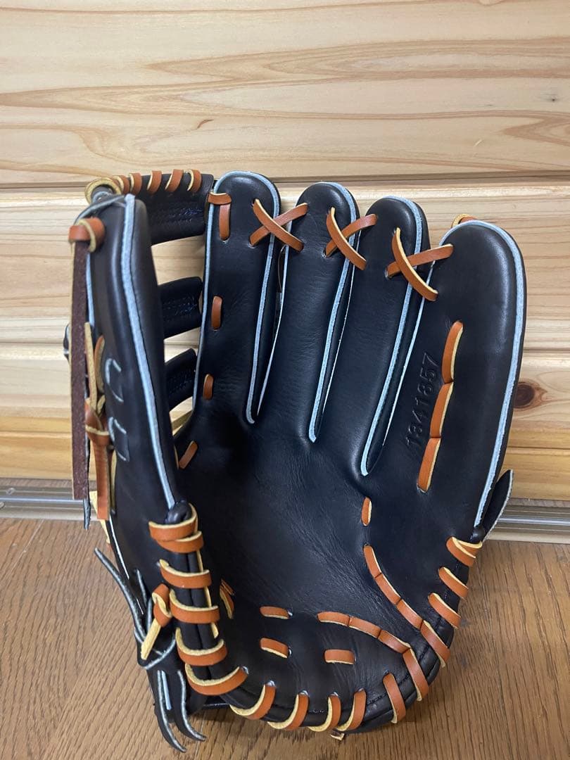 アンダーアーマー軟式用グローブ　新品未使用