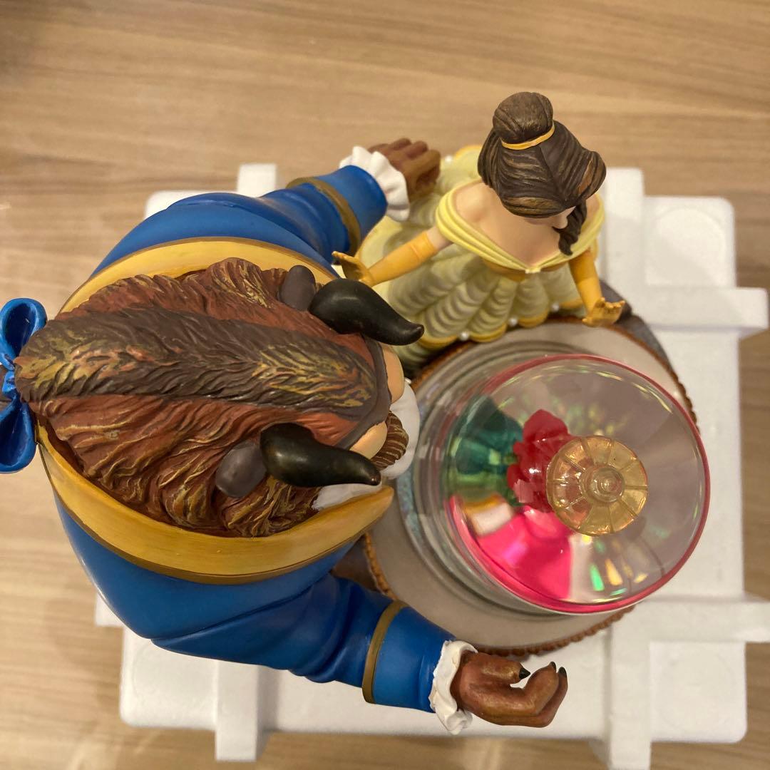 ディズニー　スノーグローブ美女と野獣