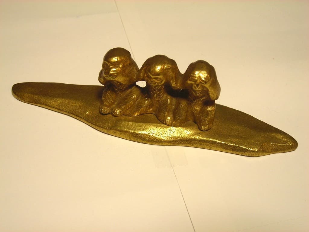 三猿（さんざる）『見ざる、聞かざる、言わざる』の文鎮