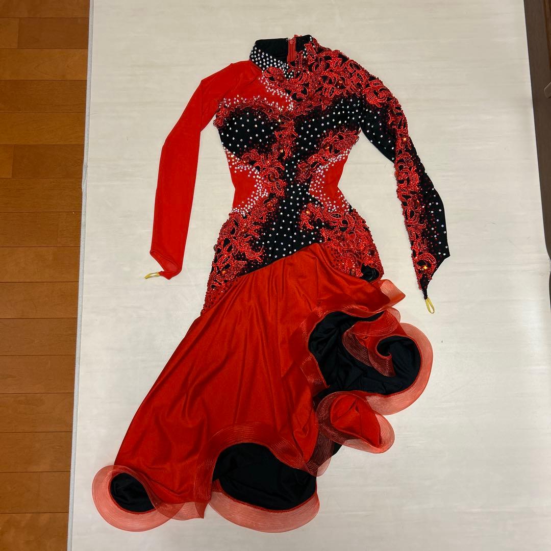 社交ダンス　ドレス　ラテン