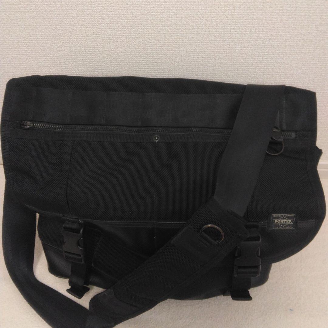 【美品】ポーター　ヒート　メッセンジャーバッグ　ナイロン　大容量　ブラック　L