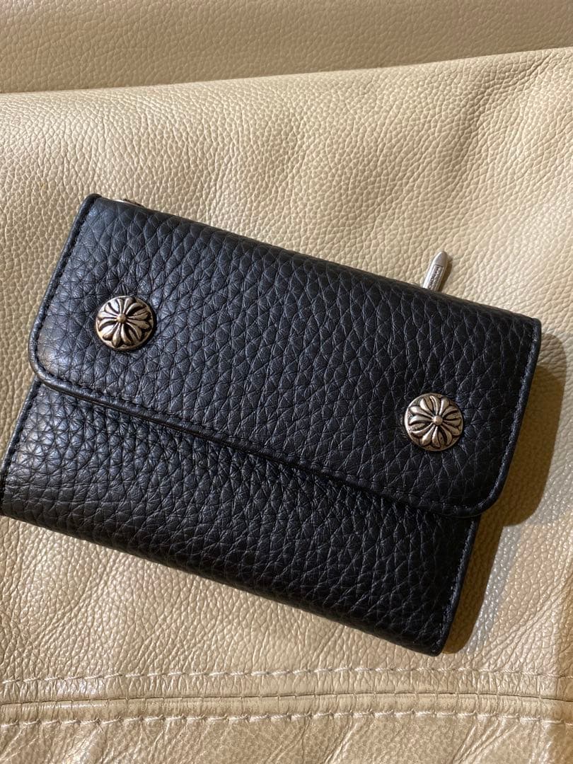 【本革】グレインレザー　クロス　ウォレット　チェーン穴あり　ブラック三つ折り財布