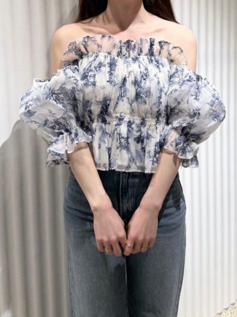 ギャザーオフショルブラウス