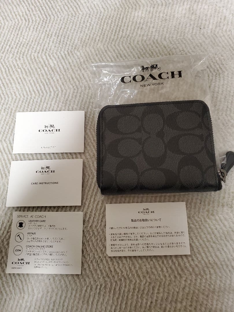 COACH ミニウォレット　ブラック