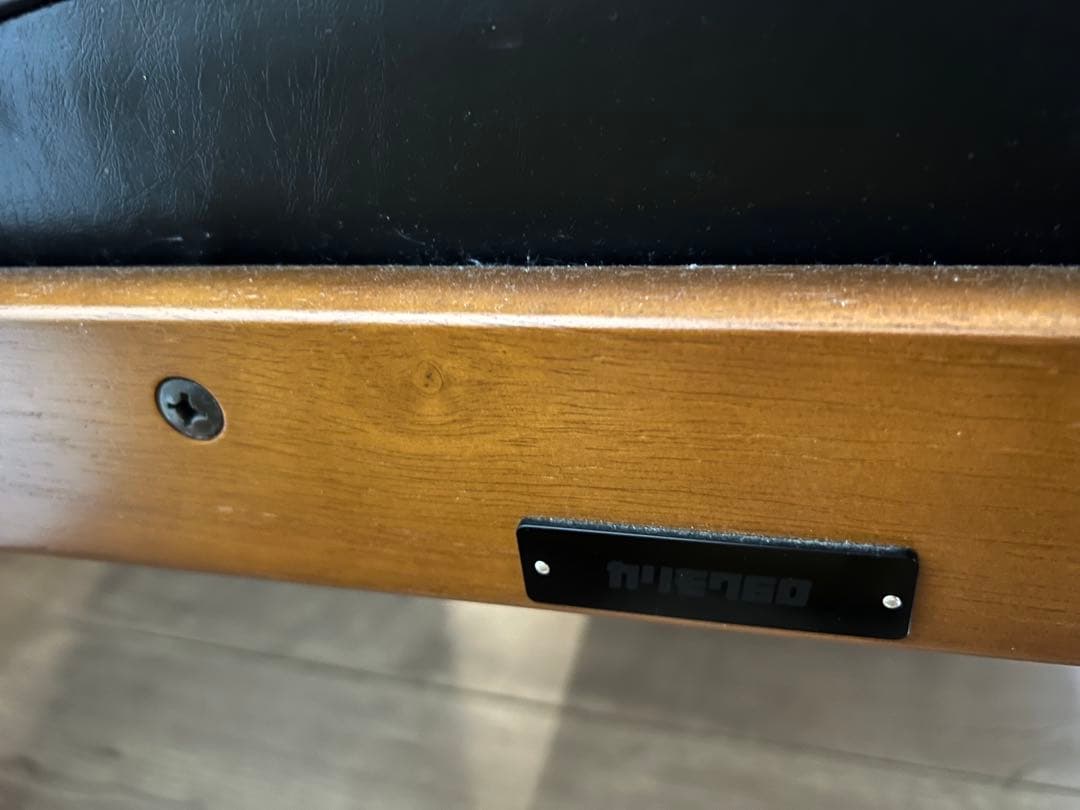 カリモク60　Kチェアー　2シーター　スタンダードブラック