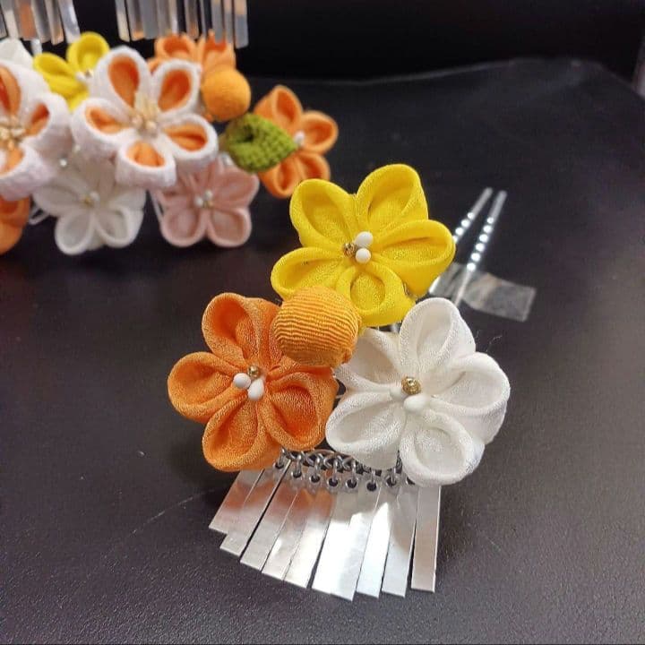 【新品】七五三　髪飾り　勝山かんざし２本　日本髪　つまみ細工 簪　ハレの日