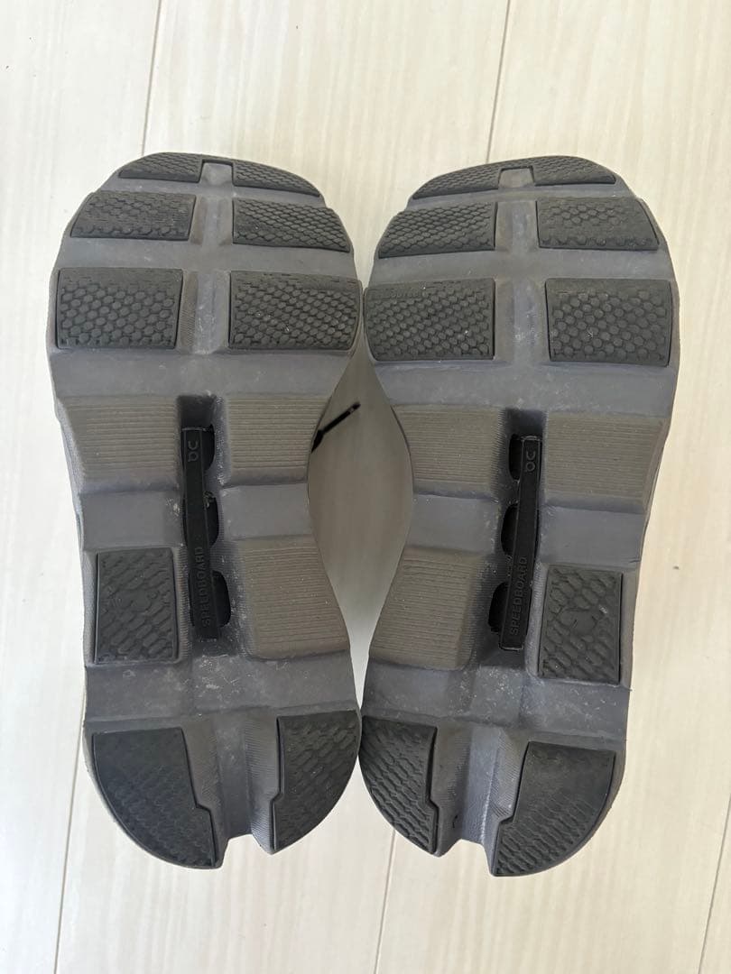 ON Cloudmonster ブラック