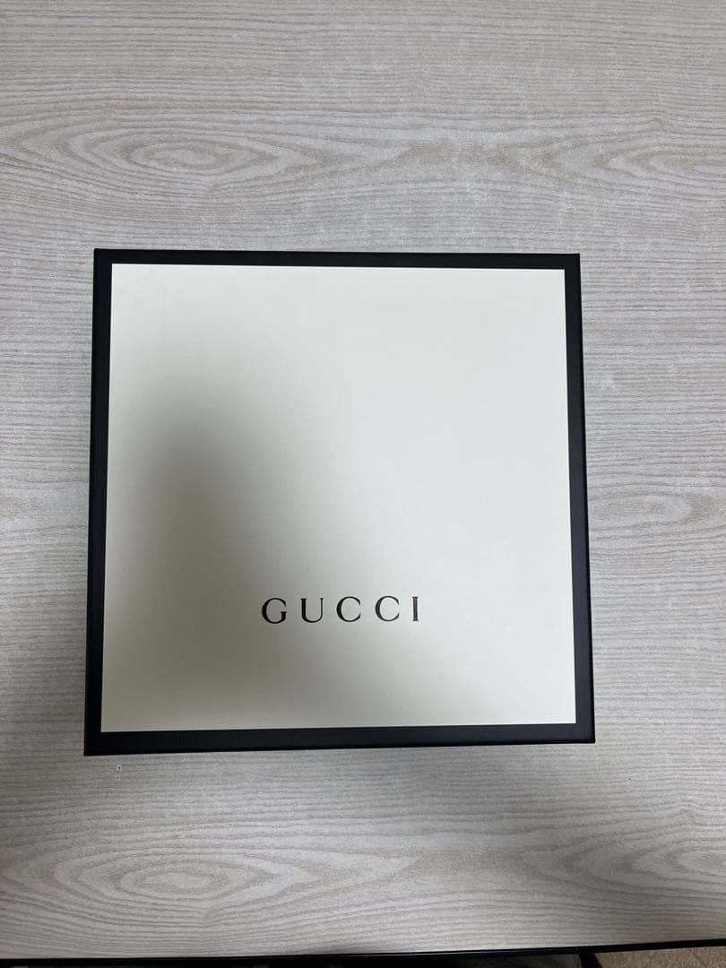 GUCCI マフラー　GG柄