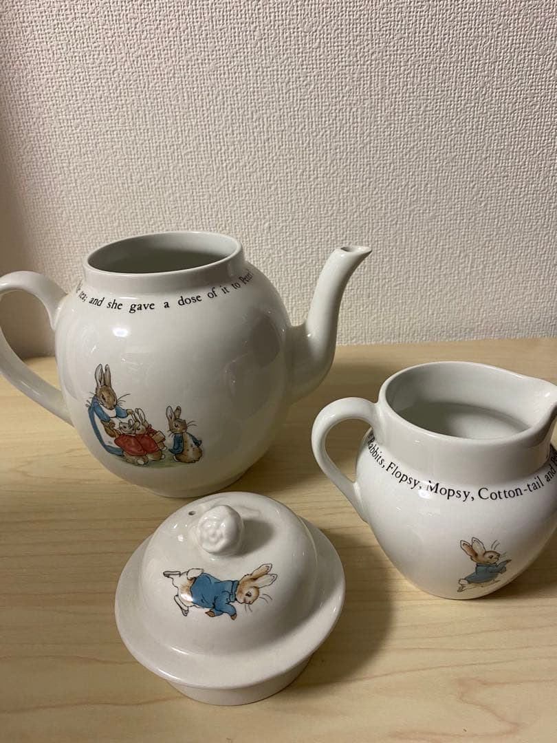 ウエッジウッド　ピーターラビット 食器セット 記念プレートのおまけ付き