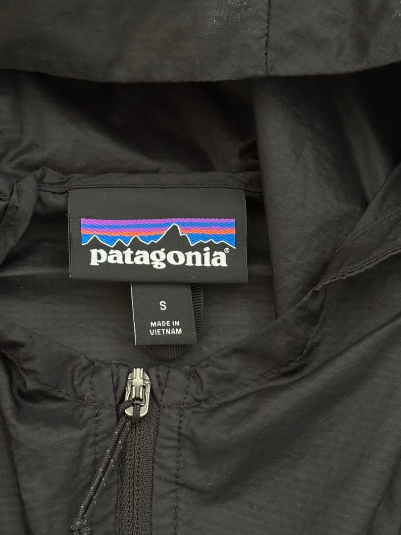 パタゴニア　メンズ・フーディニ・ジャケット　Sサイズ　定価15,950円