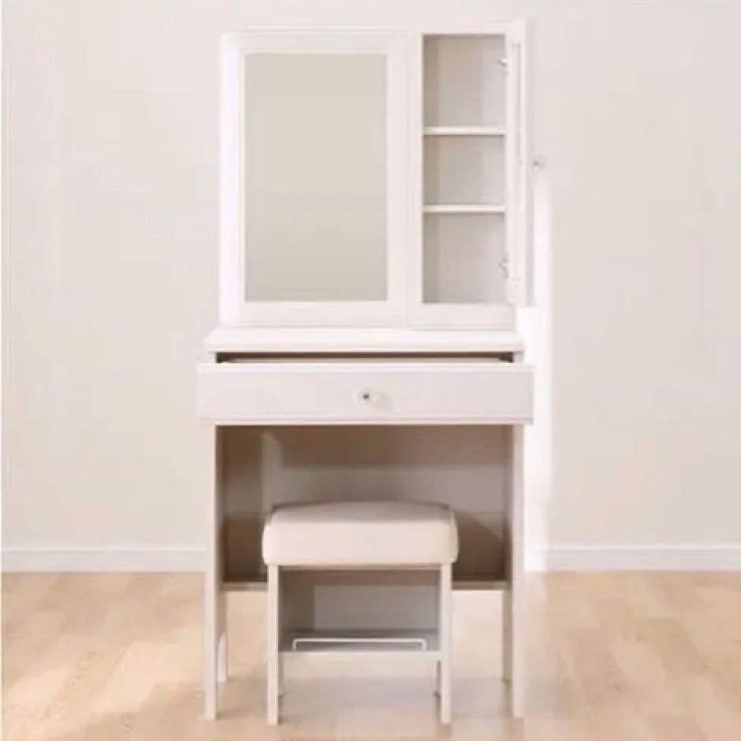 ニトリ　ドレッサー　椅子は付きません(フェリベーネ FEL1360 WH)