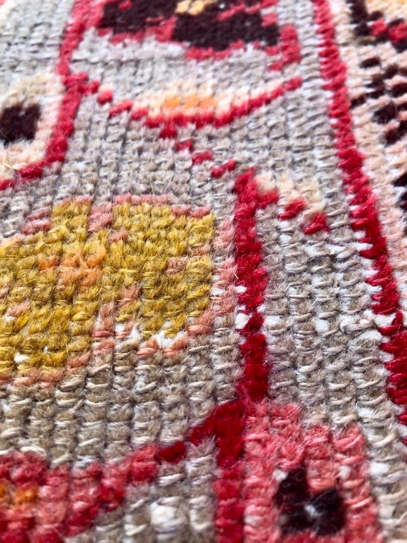 ✧憧れのギュネイ/red✧1970年代 トルコ・ヴィンテージラグ トライバルラグ