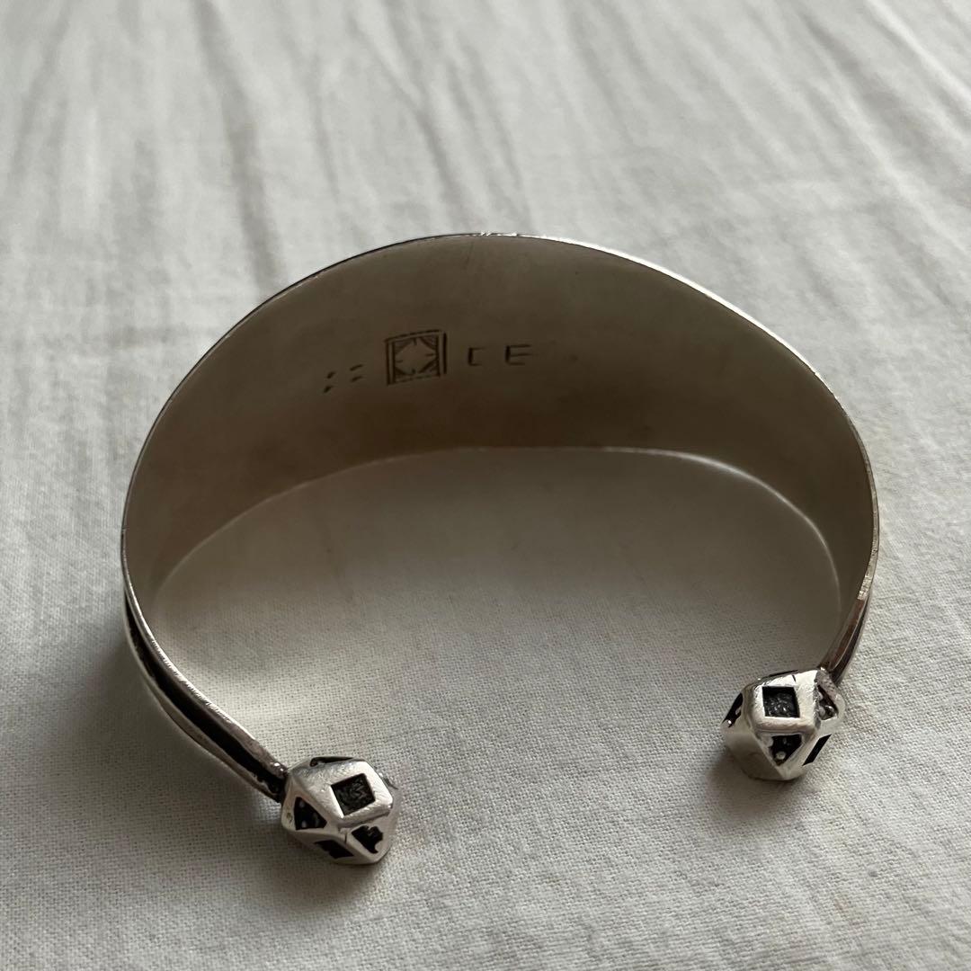 トゥアレグシルバーバングル