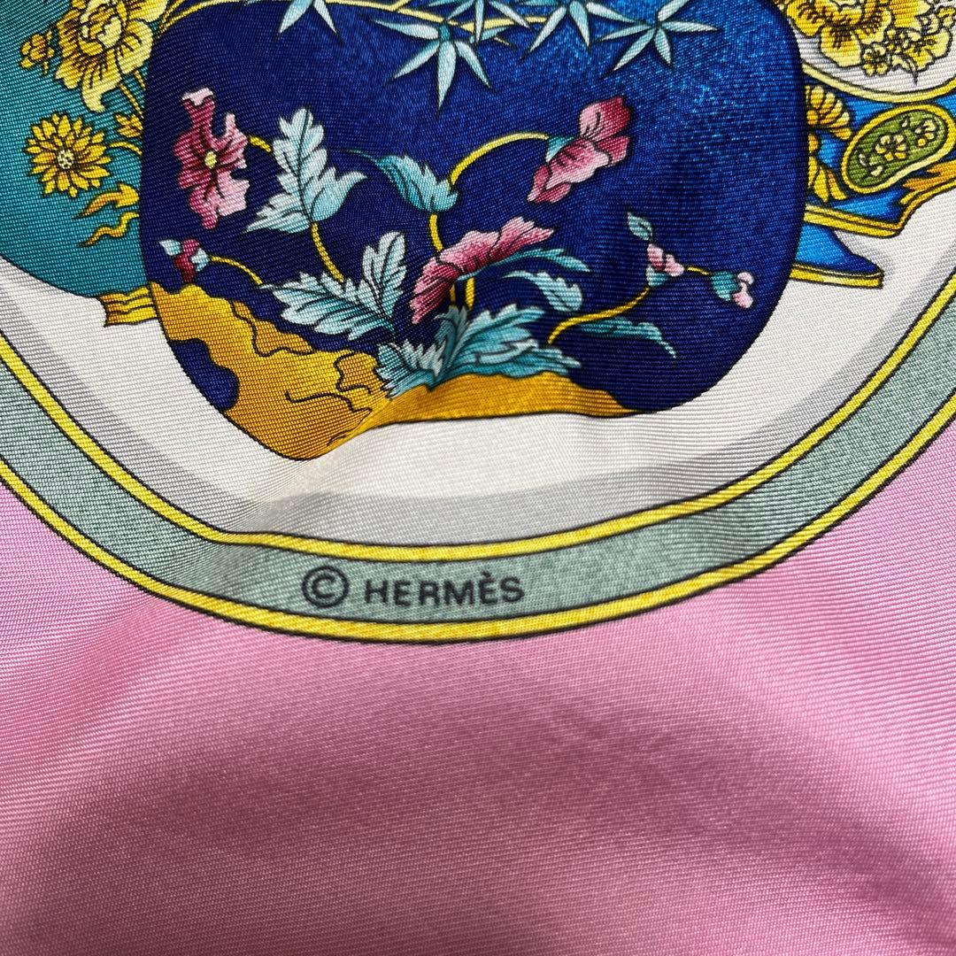 ✨超美品✨HERMES エルメススカーフカレ90 香水瓶柄