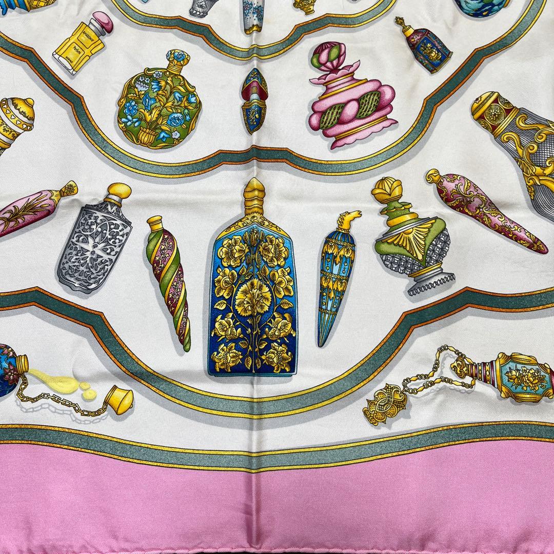 ✨超美品✨HERMES エルメススカーフカレ90 香水瓶柄