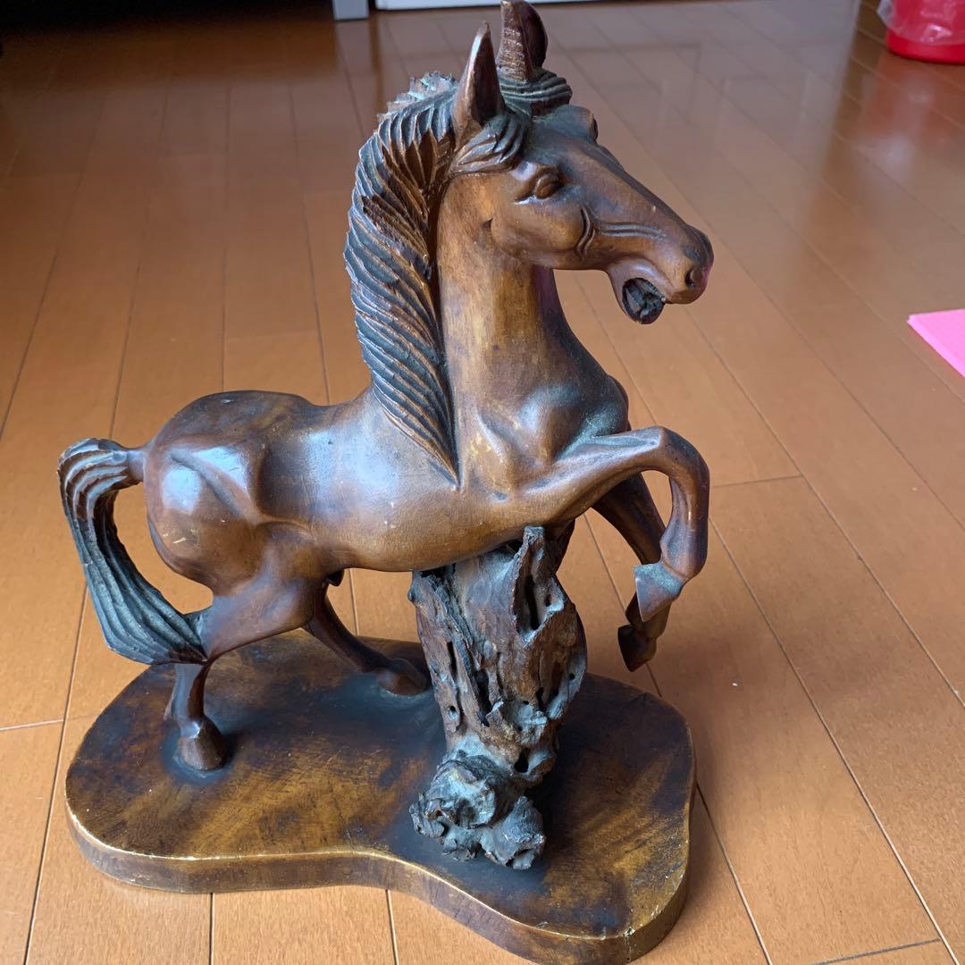 縁起物 天然木 跳馬木彫置物