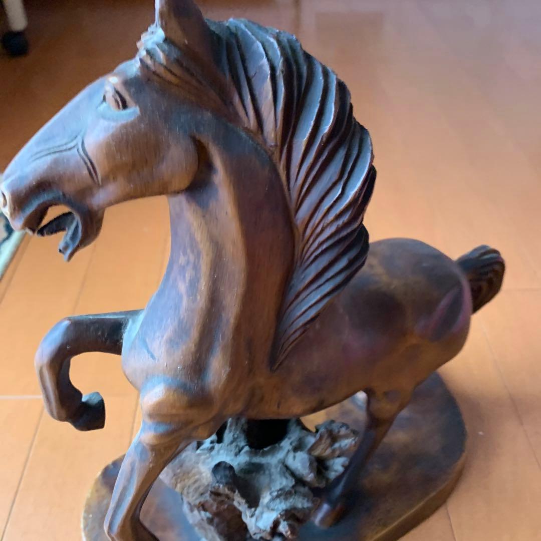 縁起物 天然木 跳馬木彫置物