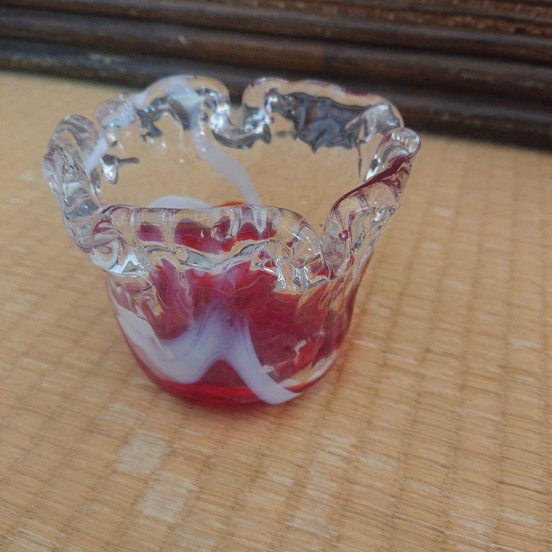 赤と透明のフリルエッジ灰皿ガラスアンティークレア
