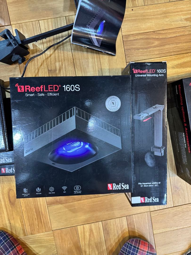 ReefLED 160S 照明器具 ユニバーサルマウンティングアーム付き