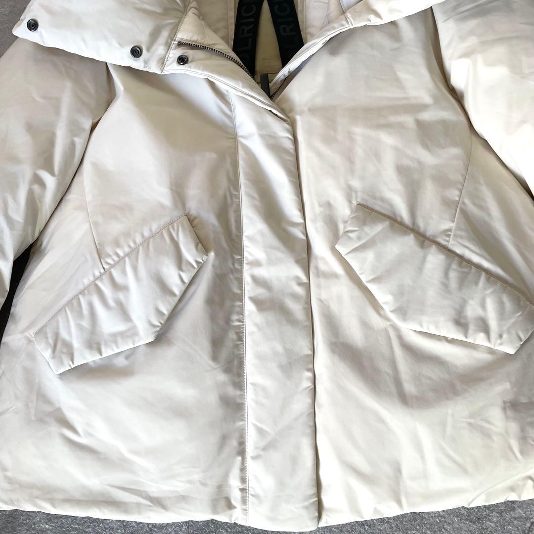 美品★ウールリッチ　ラグジュアリー　コクーン　ダウンジャケット　アイボリー系　S