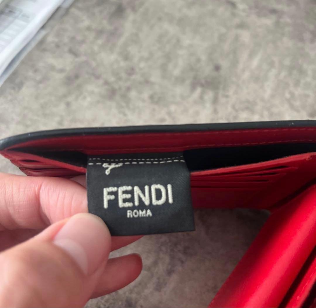 FENDI 二つ折り財布 目デザイン 黒赤　モンスター