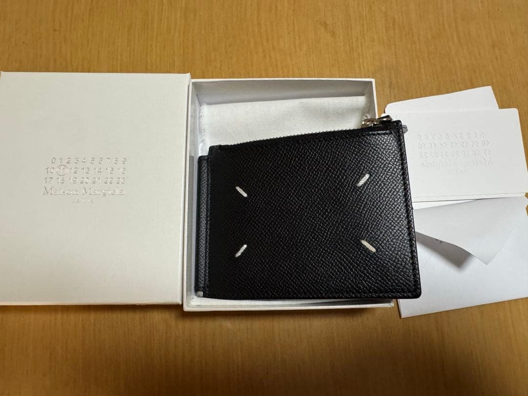 メゾンマルジェラ マネークリップ SAIUI0018