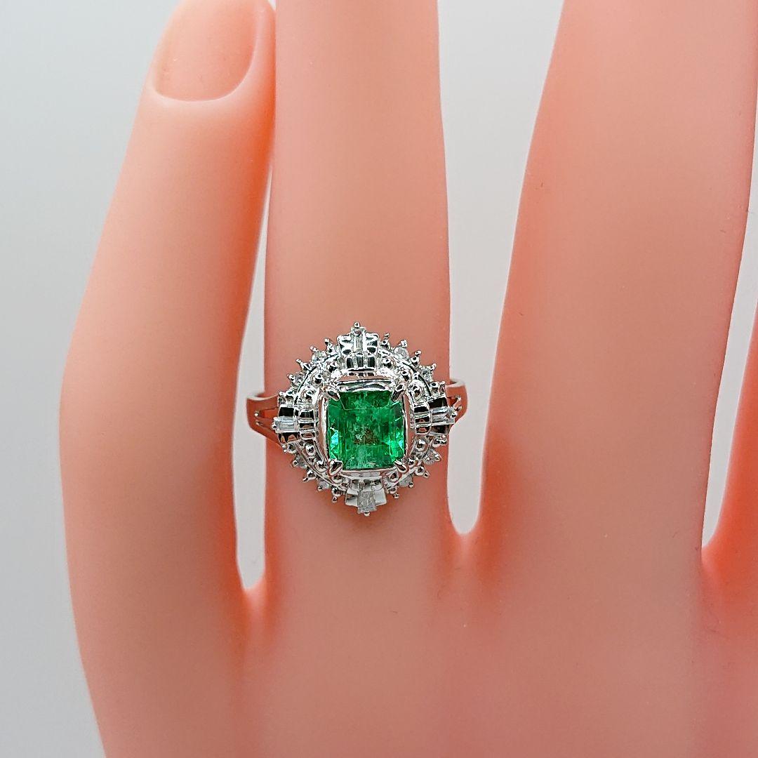 あで様天然エメラルド取り巻きリング 天然ダイヤモンドリング プラチナ900