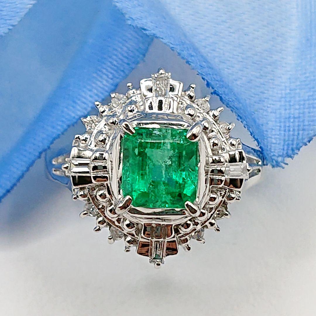 あで様天然エメラルド取り巻きリング 天然ダイヤモンドリング プラチナ900