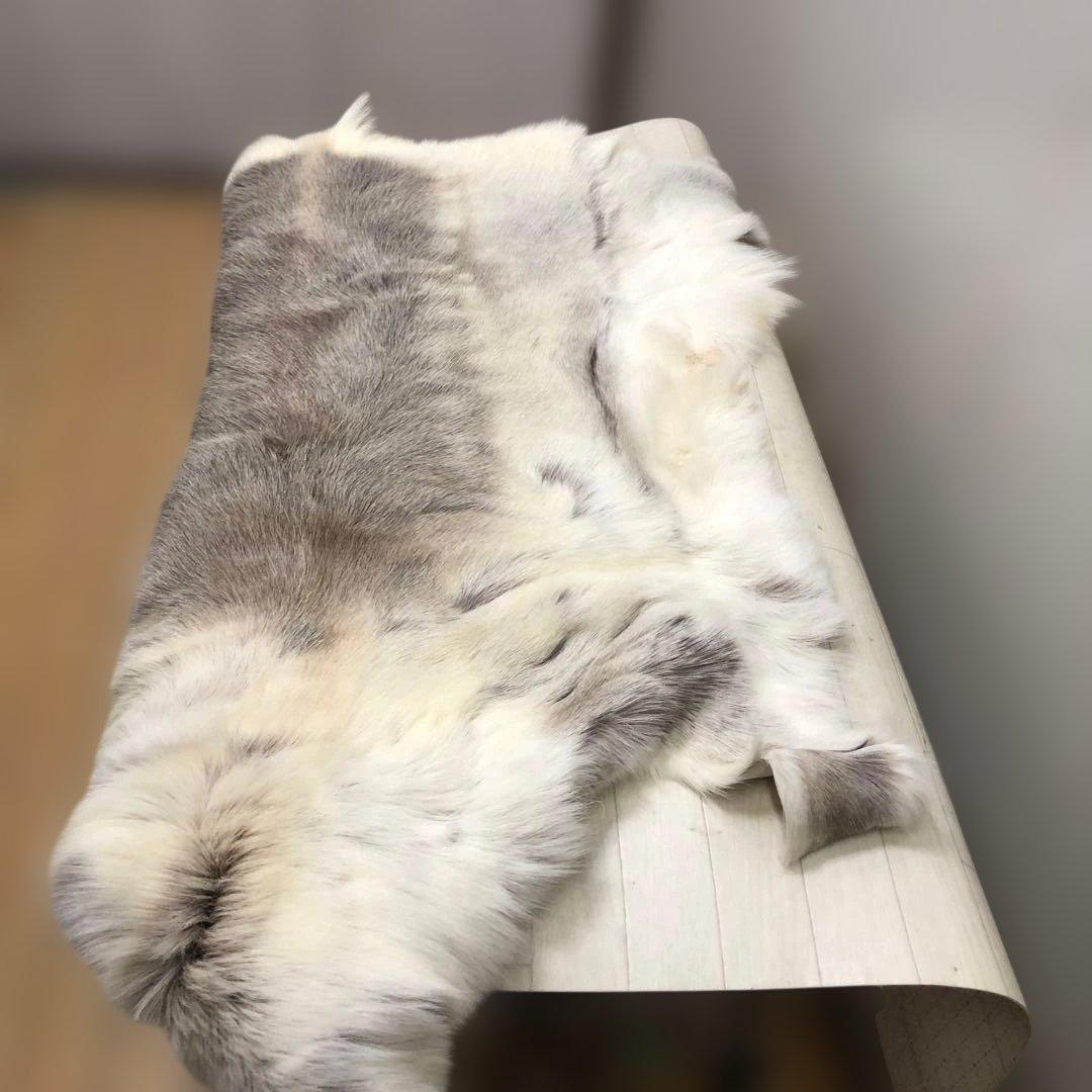 送料無料 POKKA トナカイ ムートン 天然本革 高級毛皮 251113